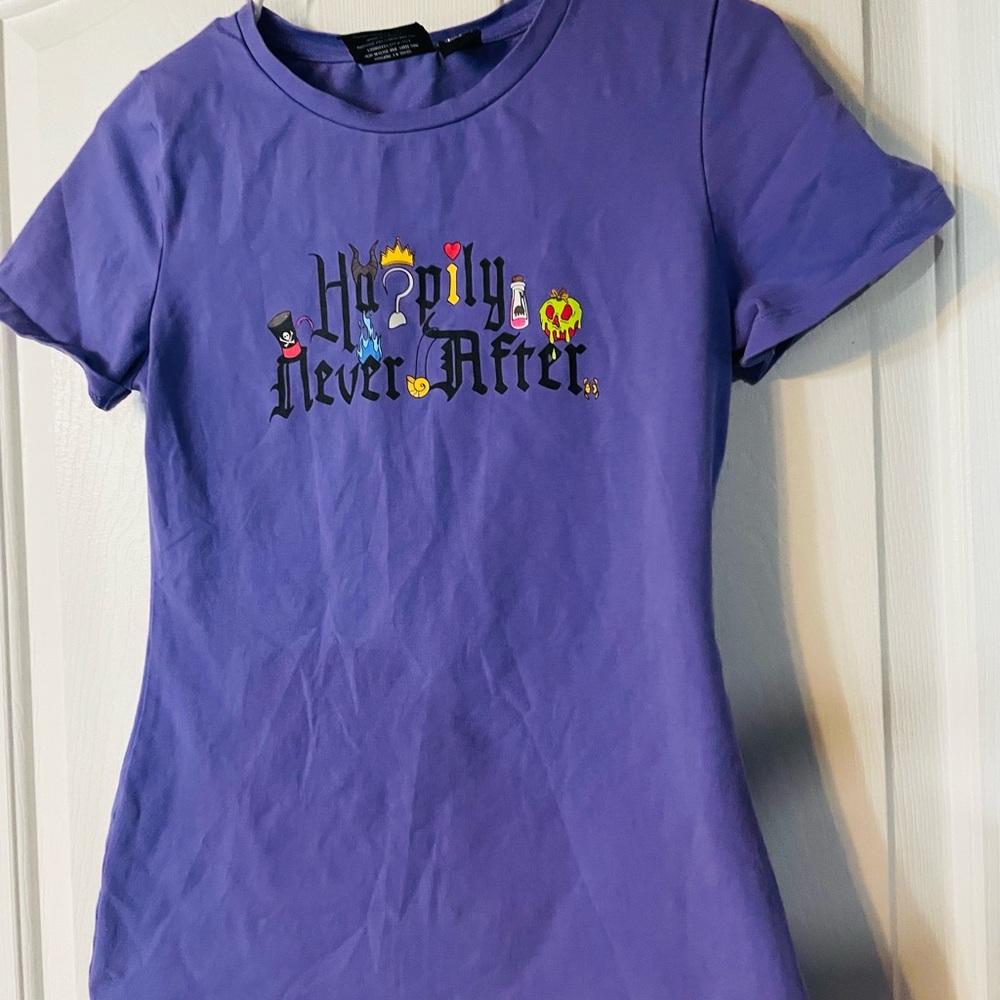 Loungefly Disney Villains Stitch Shoppe Purple'Happily Never After' Tee - Picture 2 of 10